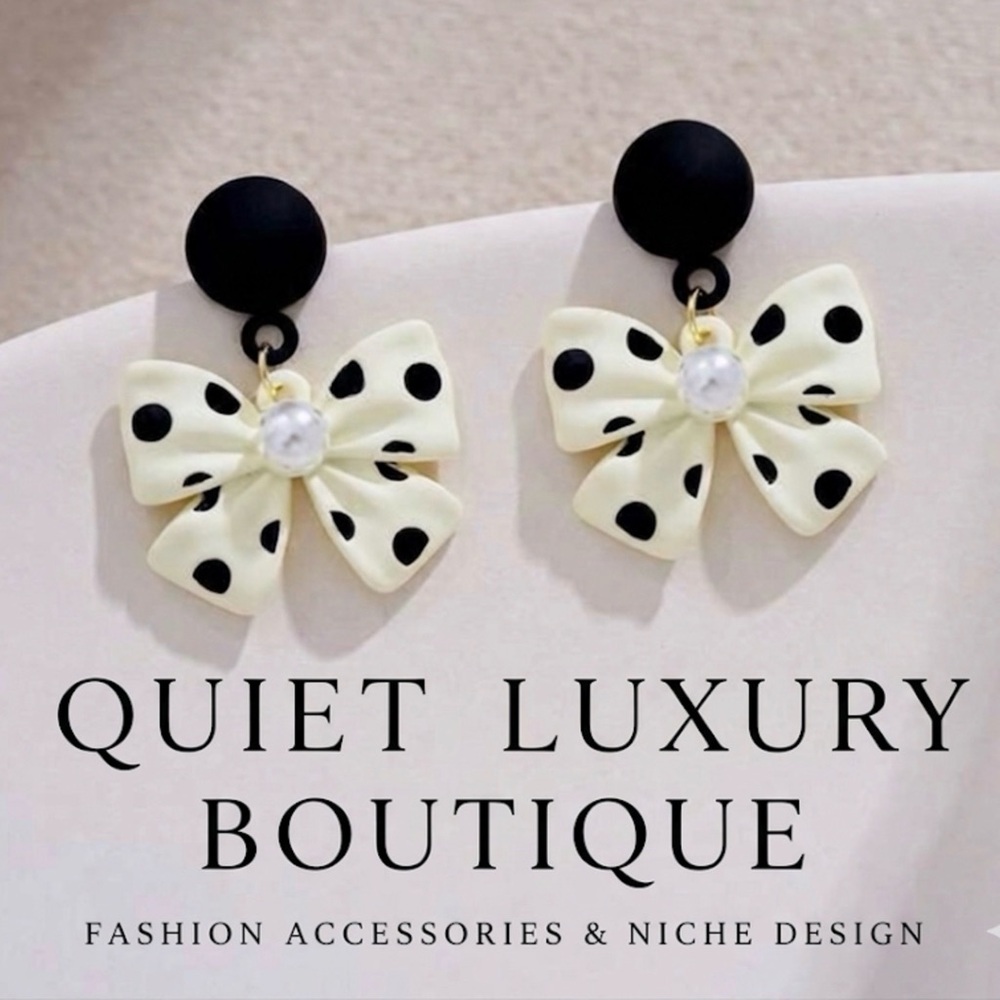 ✨NEW Cream Polka Dot Bow Drop Earrings with Pearl Center